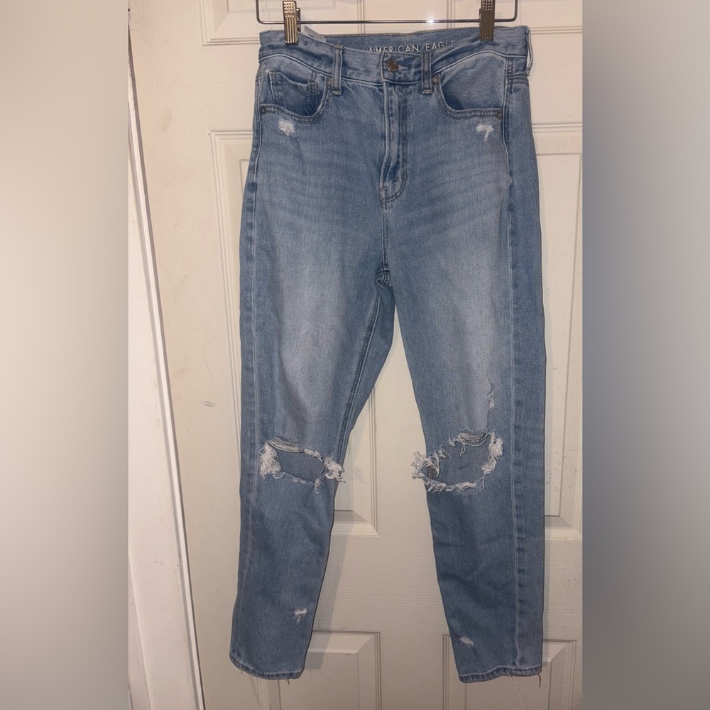 American Eagle distressed “mom jean” light blue